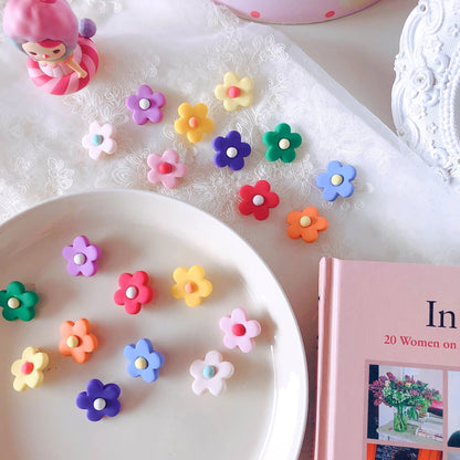 COLORFUL DAISY SHOE CHARMS 10PC