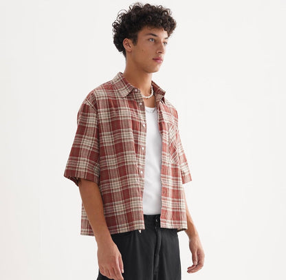 CROPPED SHORT SLEEVE BUTTON DOWN SHIRT