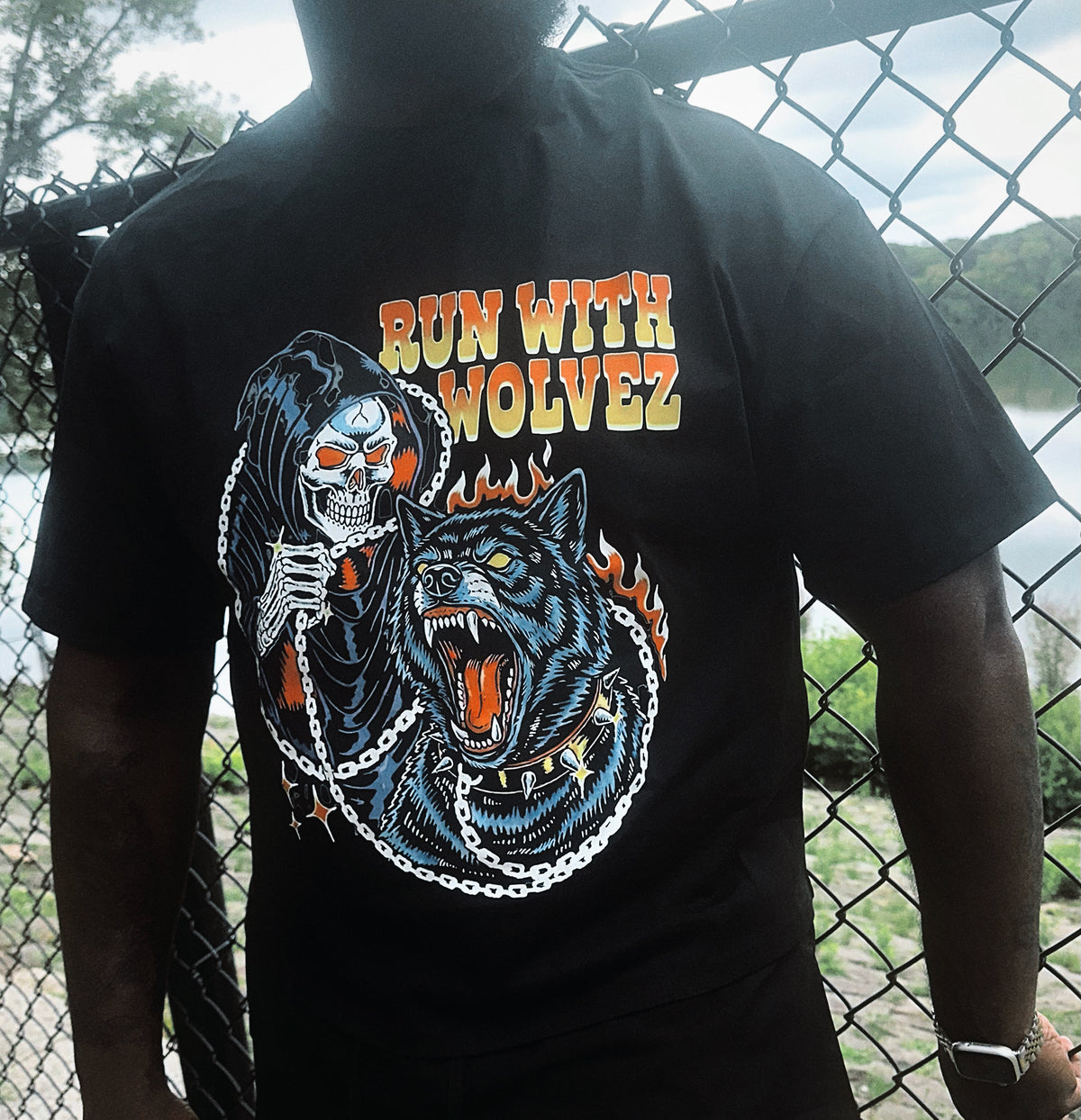RUN WITH WOLVEZ SKELLYS BFF TSHIRT