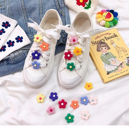 COLORFUL DAISY SHOE CHARMS 10PC